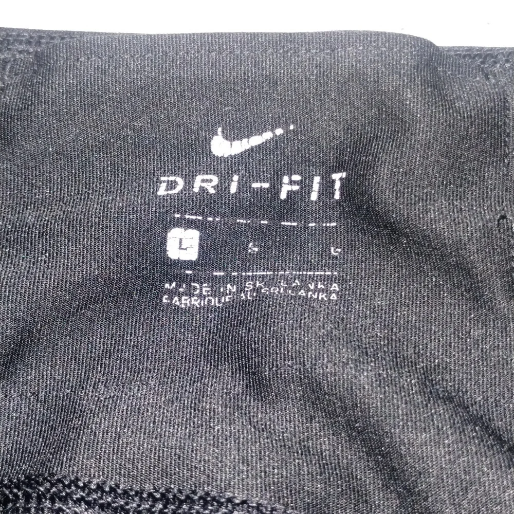 Nike athletic leggings - Picture 2 of 8
